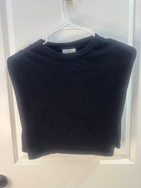 Babaton 100% Cotton Black Cropped Crewneck Top with Shoulder Pads Size Medium